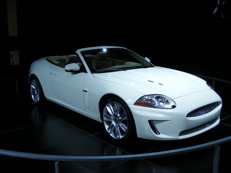 jaguar  car tn_AS09 2009 Jag